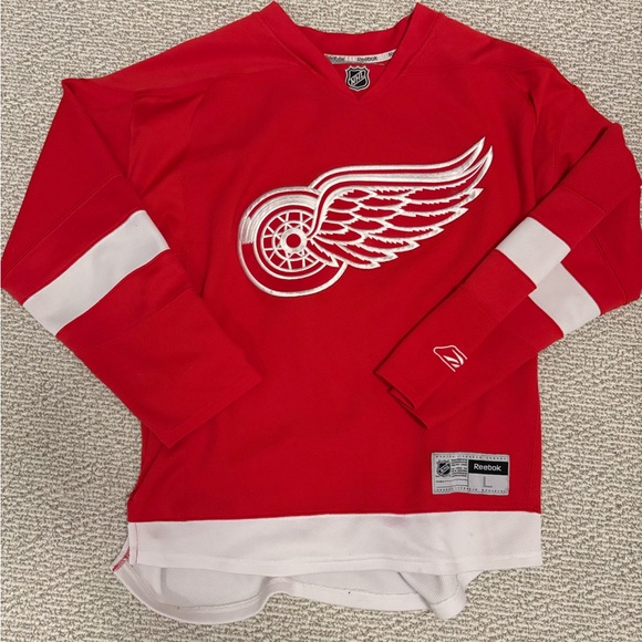Reebok Other - Vintage Detroit Red Wings hockey jersey